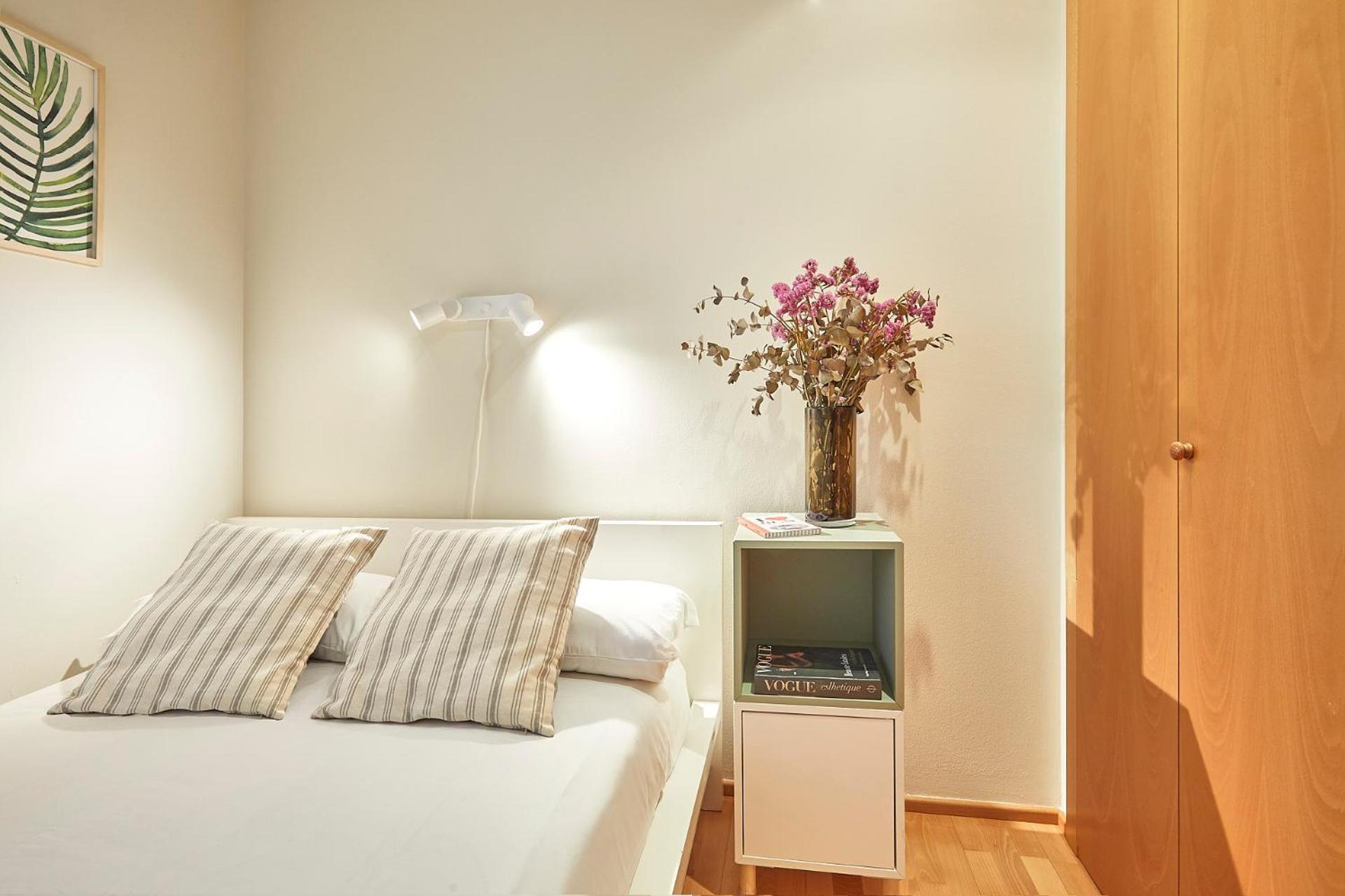 Bbarcelona Placa Universitat Flat Luaran gambar